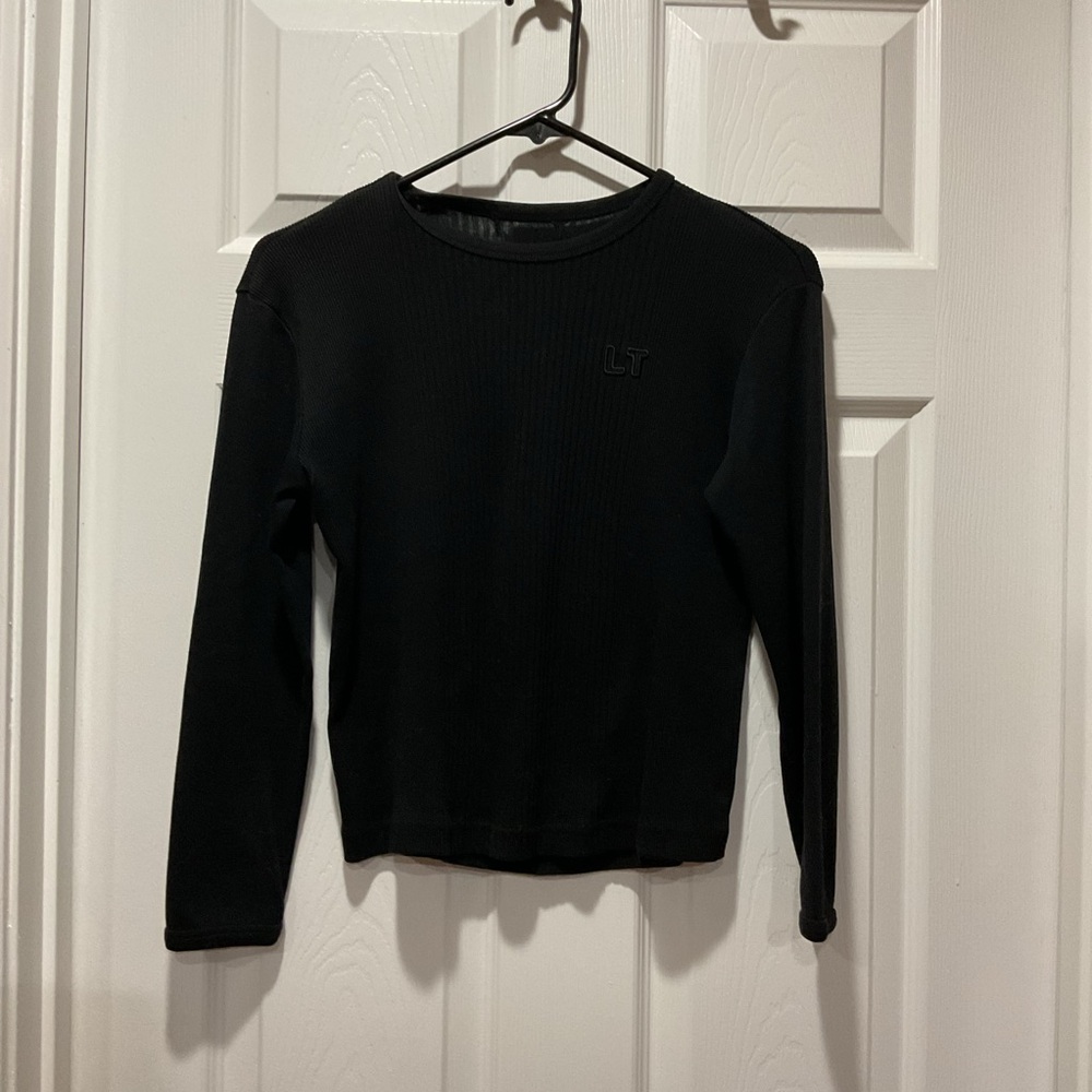 Women's Classic Black Crew Neck Sweater